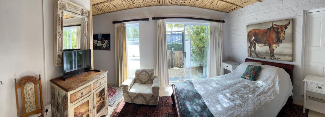 De La Fontaine Guest Cottage And Pool View Luxury Suite 플레튼버그 베이 외부 사진